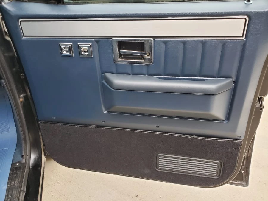 1985 GMC C/K 3rd Gen - Image 15 of 17