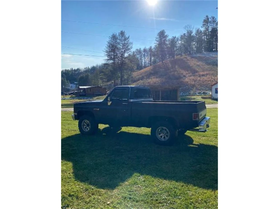 1985 GMC C/K 3rd Gen - Image 6 of 12