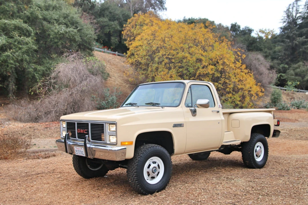 1985 GMC C/K 3rd Gen - Image 3 of 31