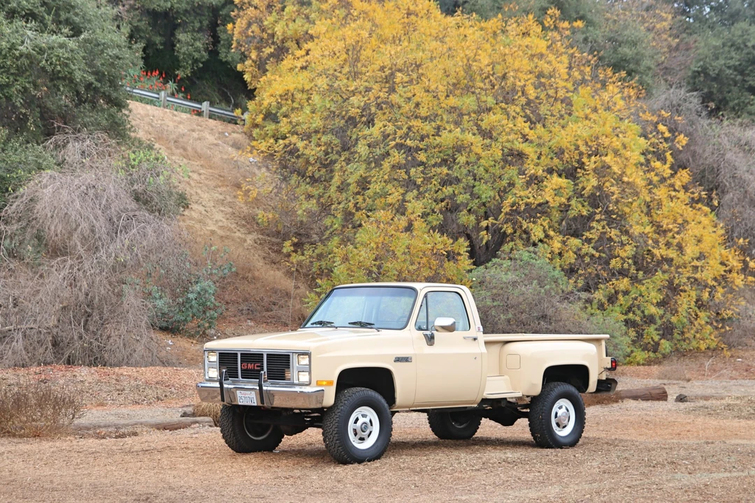 1985 GMC C/K 3rd Gen - Image 2 of 31