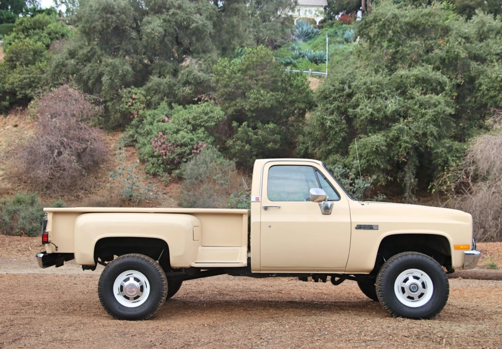 1985 GMC C/K 3rd Gen - Image 14 of 31