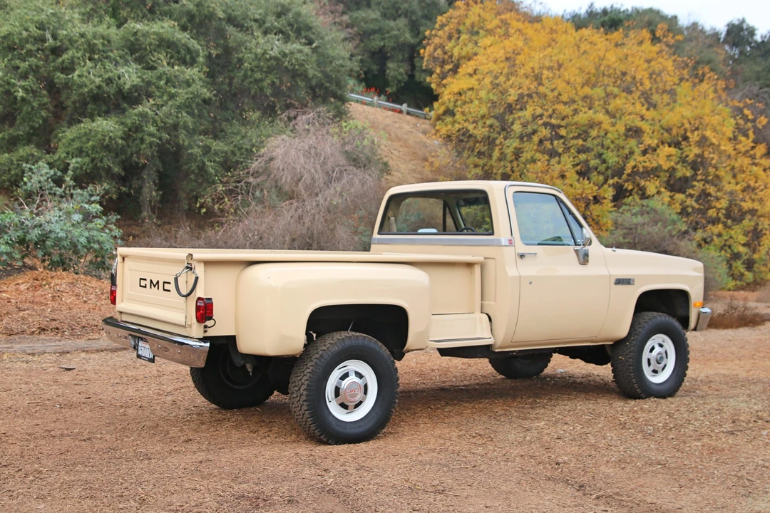 1985 GMC C/K 3rd Gen - Image 15 of 31