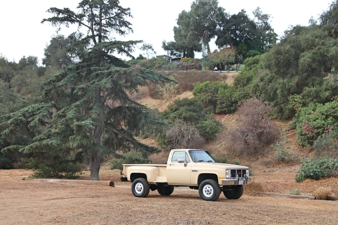 1985 GMC C/K 3rd Gen - Image 11 of 31
