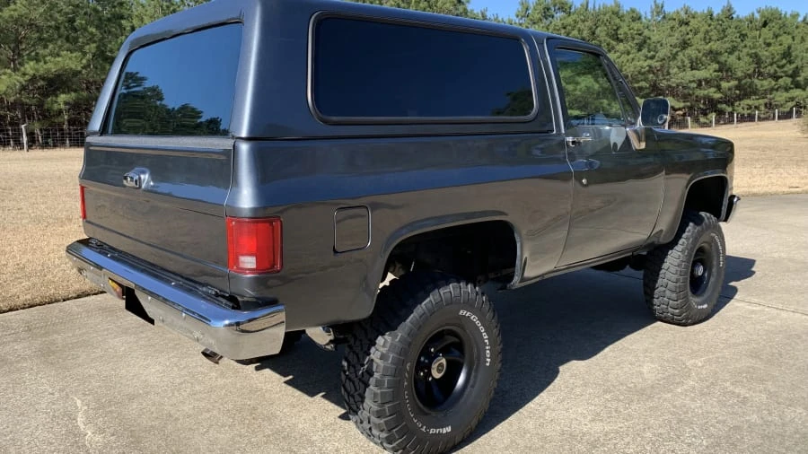1985 GMC Jimmy 2nd Gen - Image 2 of 10