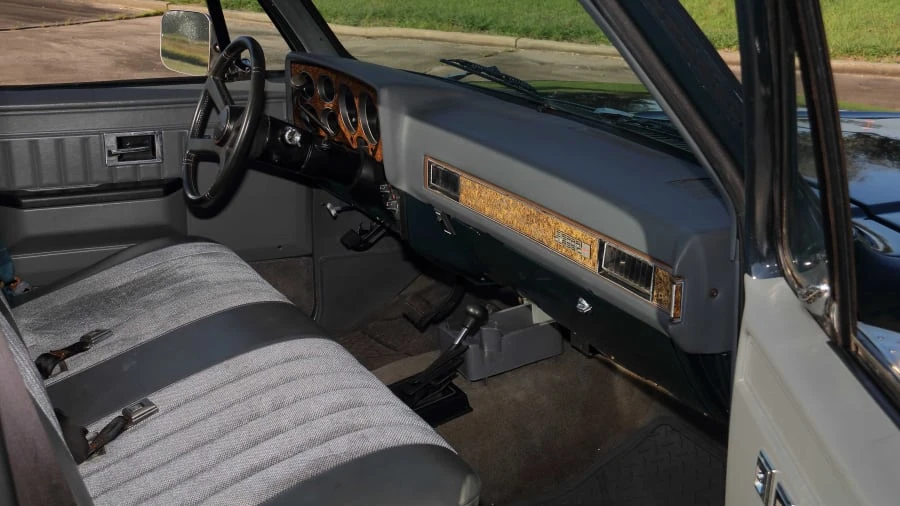 1985 GMC C/K 3rd Gen - Image 5 of 25