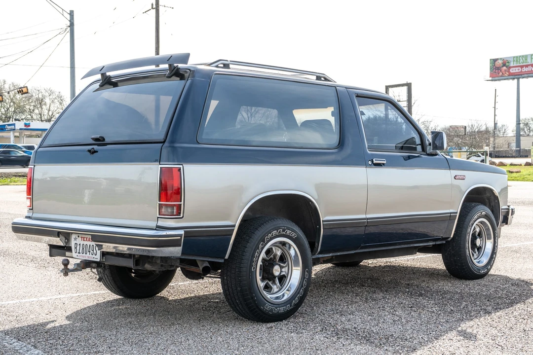 1985 GMC S-15 Jimmy 1st Gen - Image 5 of 31