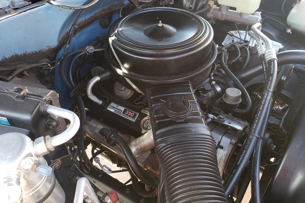 1985 GMC Suburban 7th Gen - Image 3 of 8