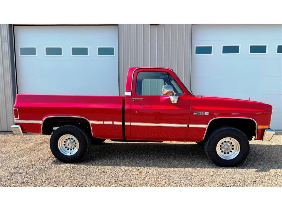 1985 GMC Sierra - Image 17 of 25