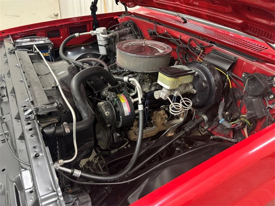 1985 GMC Sierra - Image 19 of 25