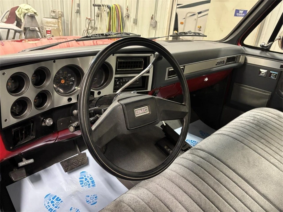 1985 GMC Sierra - Image 25 of 25