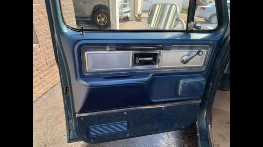1985 GMC C/K 3rd Gen - Image 8 of 14