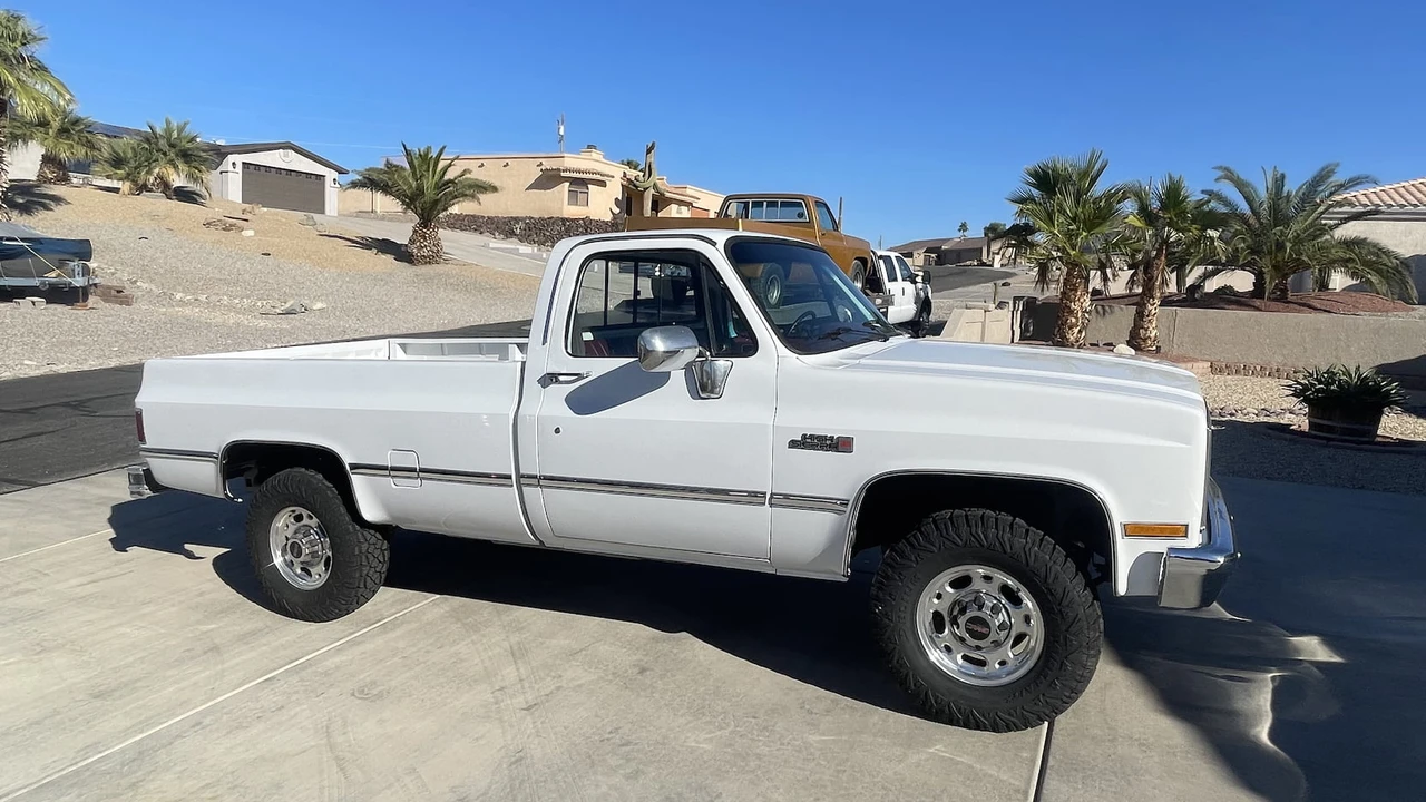 1985 GMC C/K 3rd Gen - Image 6 of 9
