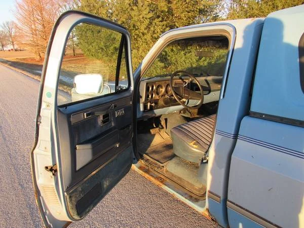 1985 GMC C/K 3rd Gen - Image 9 of 10