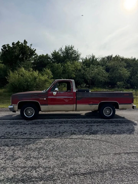 1985 GMC C/K 3rd Gen - Image 3 of 10