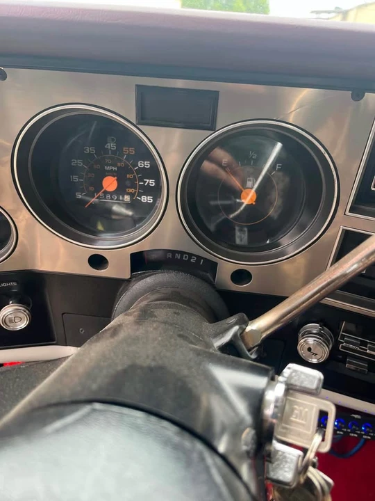 1985 GMC C/K 3rd Gen - Image 9 of 12
