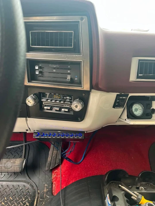 1985 GMC C/K 3rd Gen - Image 10 of 12