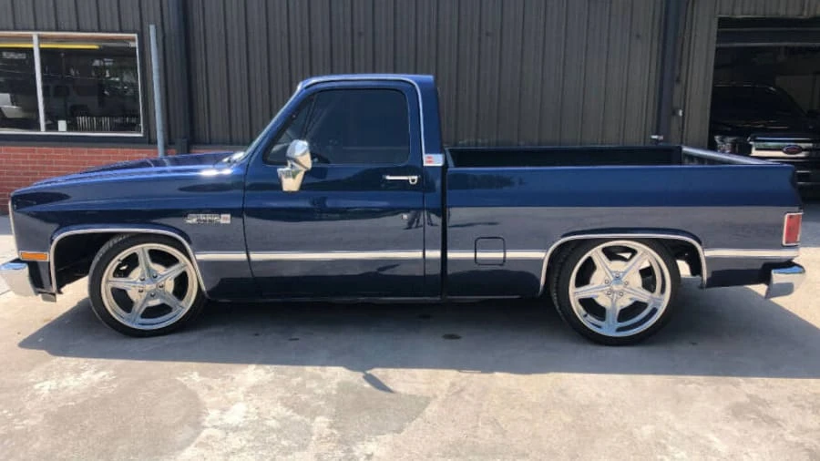 1985 GMC C/K 3rd Gen - Image 2 of 15