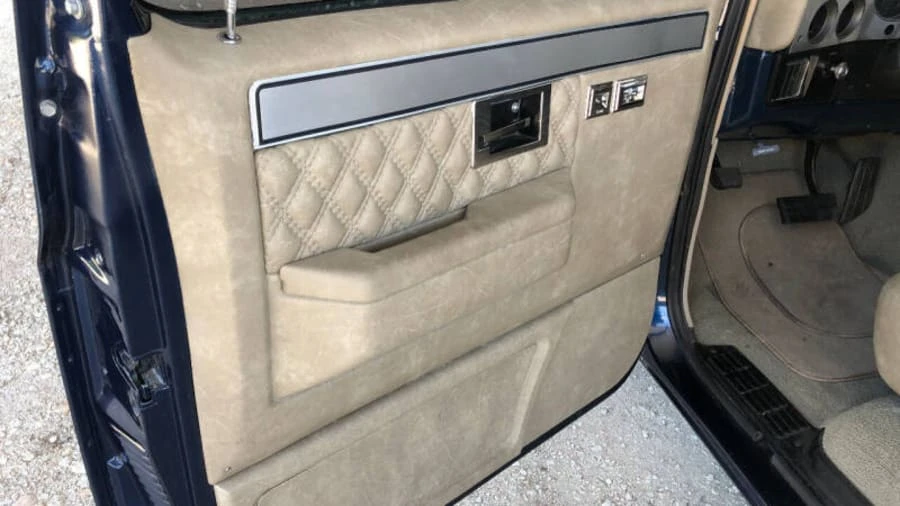 1985 GMC C/K 3rd Gen - Image 14 of 15