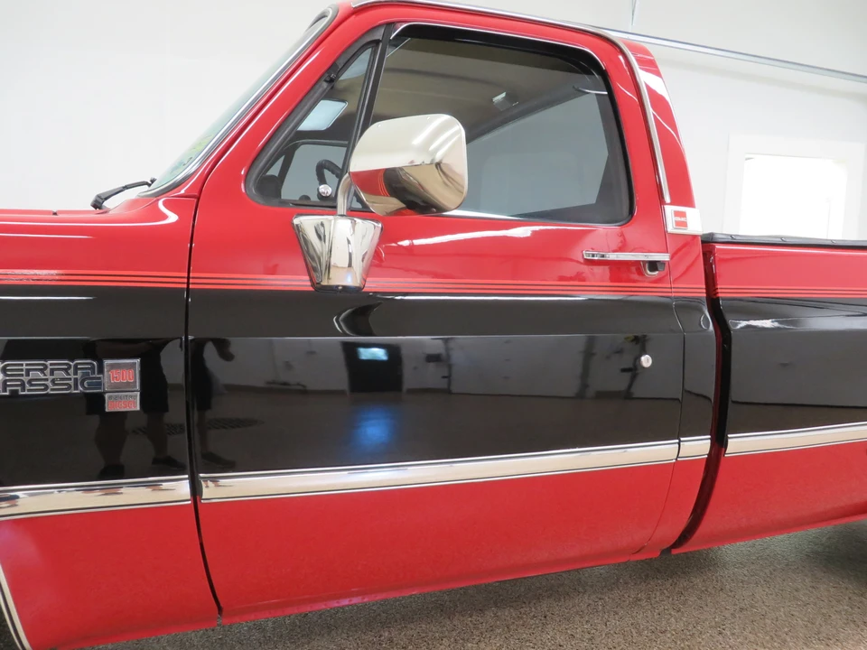 1985 GMC C/K 3rd Gen - Image 11 of 31