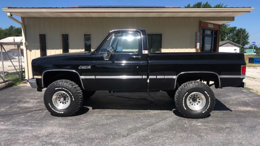 1985 GMC C/K 3rd Gen - Image 2 of 9