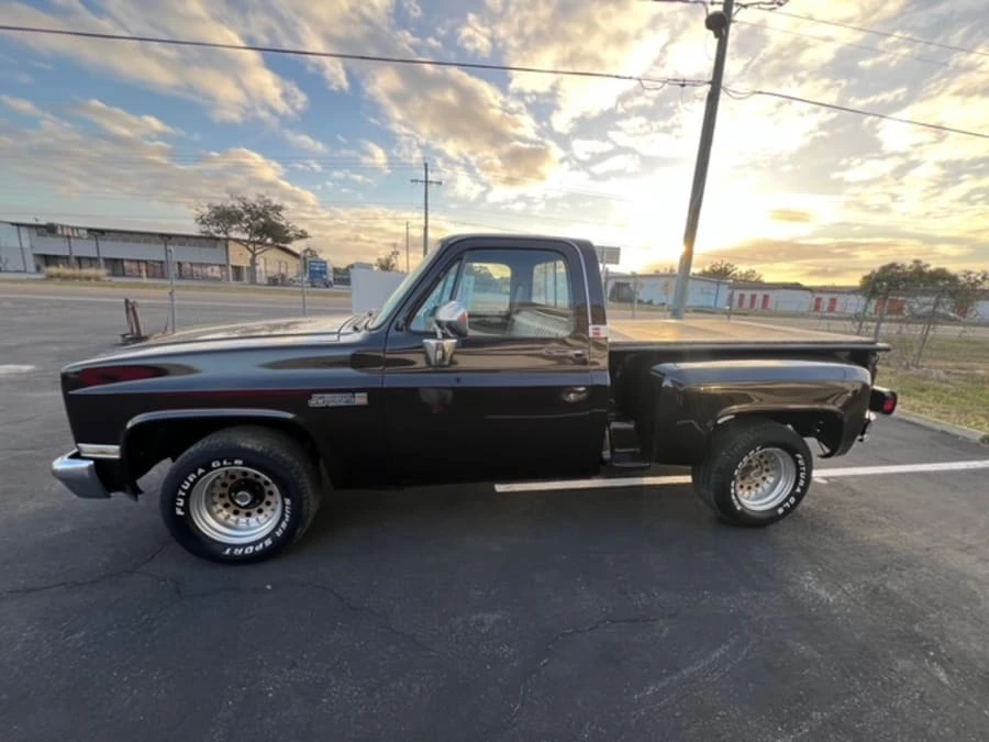 1985 GMC C/K 3rd Gen - Image 2 of 17