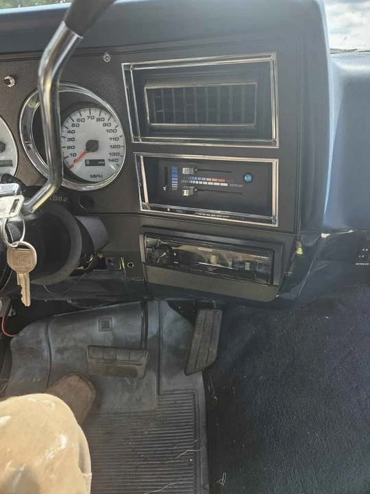 1985 GMC C/K 3rd Gen - Image 10 of 19