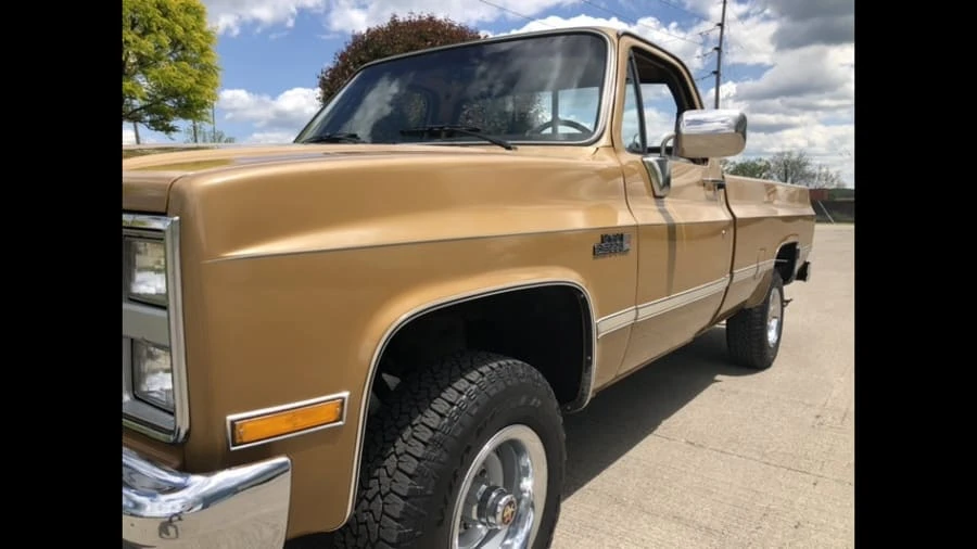 1985 GMC Sierra - Image 13 of 17