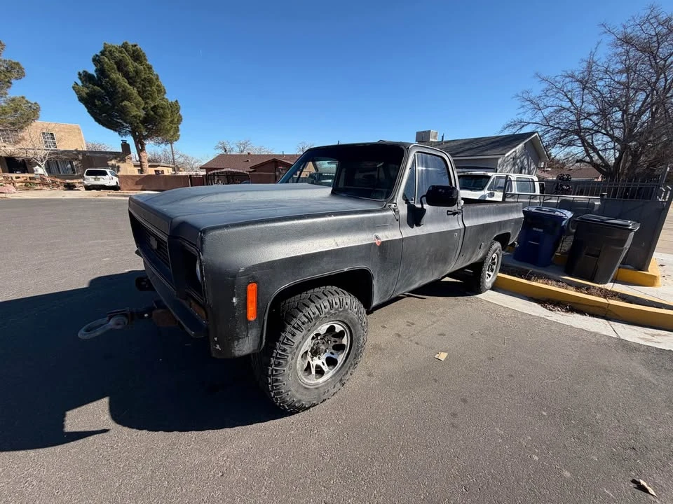 1985 GMC Suburban 7th Gen - Image 13 of 17