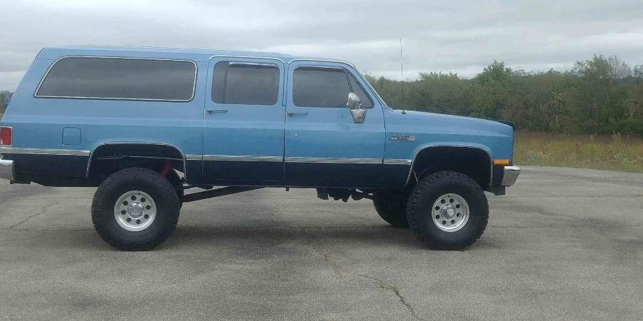 1985 GMC Suburban 7th Gen - Image 2 of 6