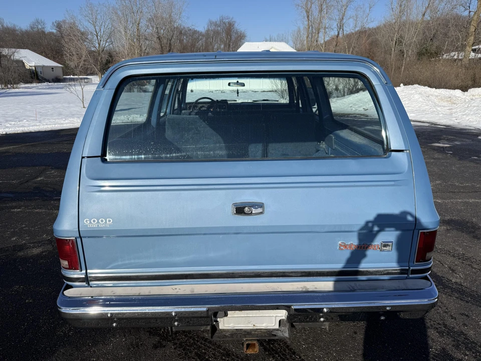 1985 GMC Suburban 7th Gen - Image 20 of 31