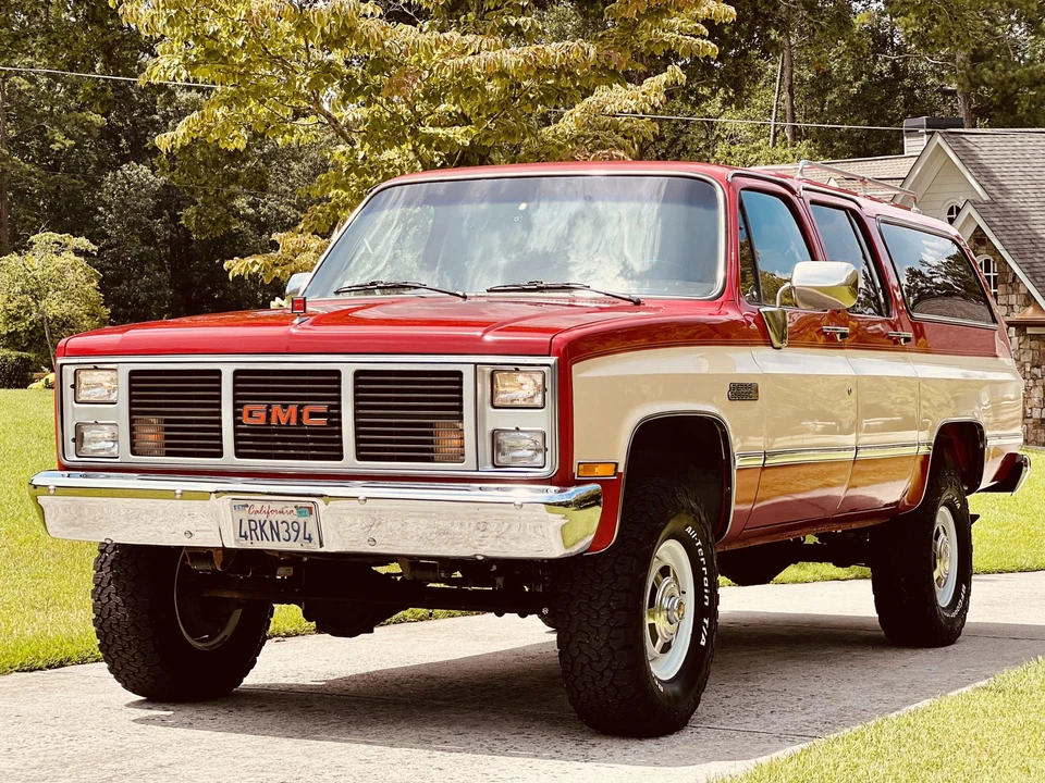 1985 GMC Suburban 7th Gen - Image 6 of 31