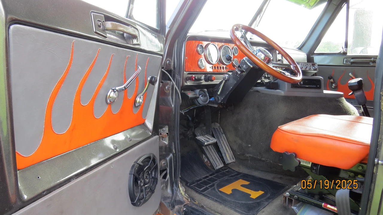 1985 GMC Motorhome - Image 15 of 21