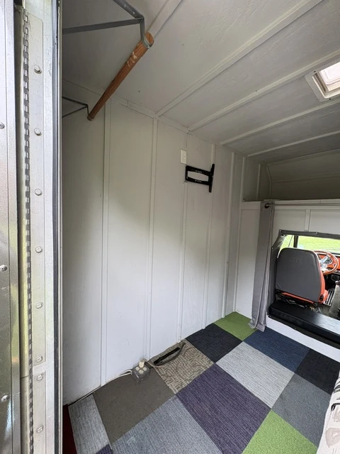 1985 GMC Motorhome - Image 11 of 21