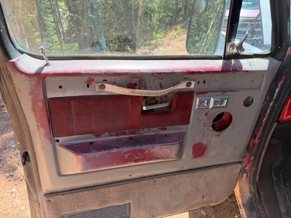 1985 GMC Jimmy 2nd Gen - Image 18 of 19