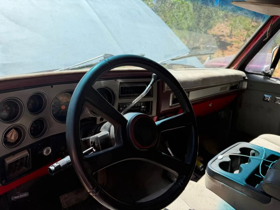 1985 GMC Jimmy 2nd Gen - Image 16 of 19