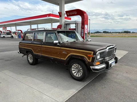 1985 Jeep Grand Wagoneer