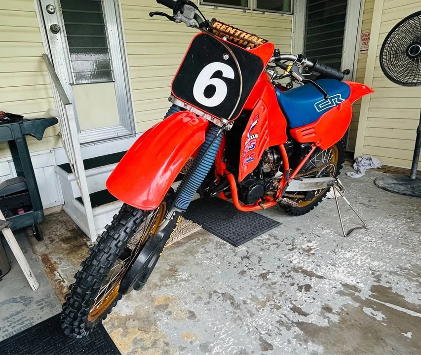 1985 Honda CR - Image 2 of 10