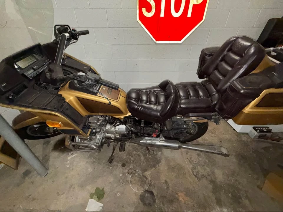 1985 Honda Gold Wing - Image 12 of 12