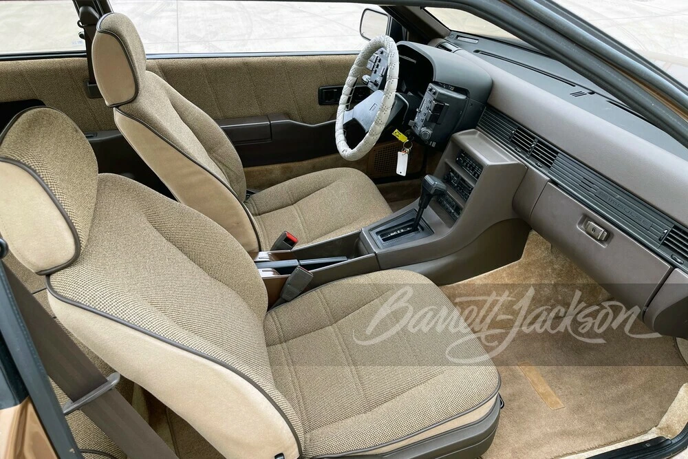 1985 Isuzu Impulse - Image 7 of 13
