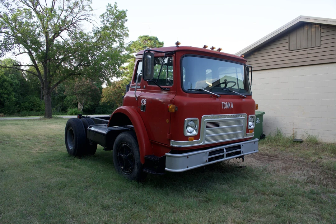 1985 International Harvester - Image 9 of 31