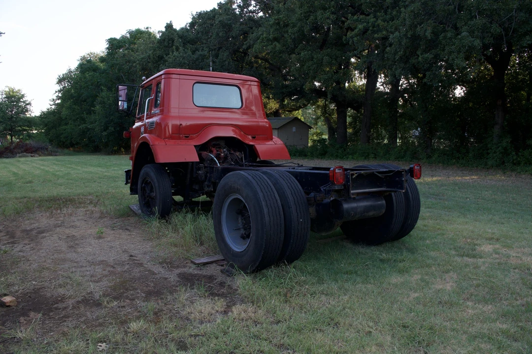1985 International Harvester - Image 5 of 31