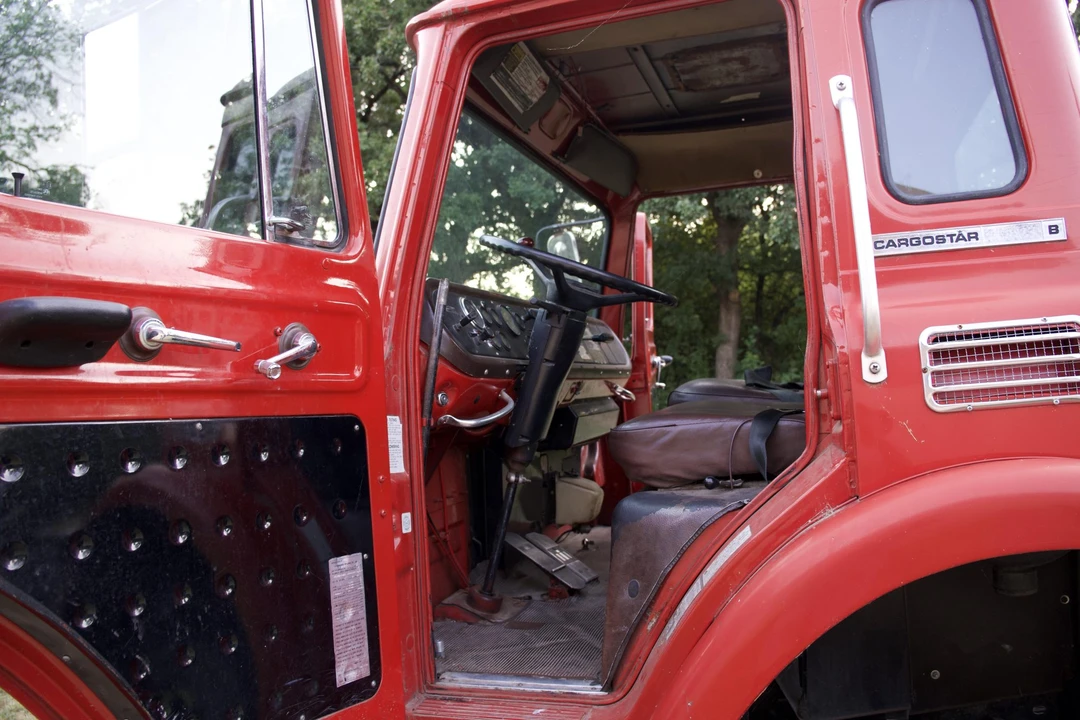 1985 International Harvester - Image 19 of 31