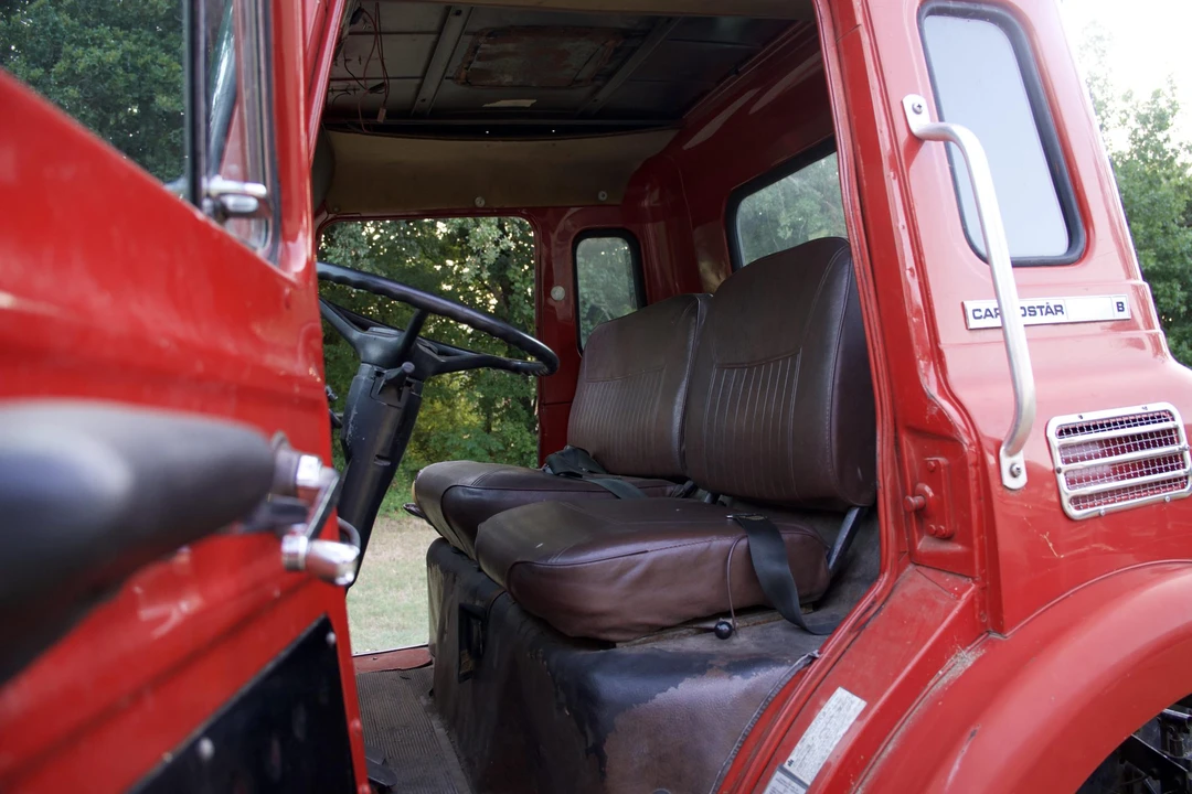 1985 International Harvester - Image 21 of 31
