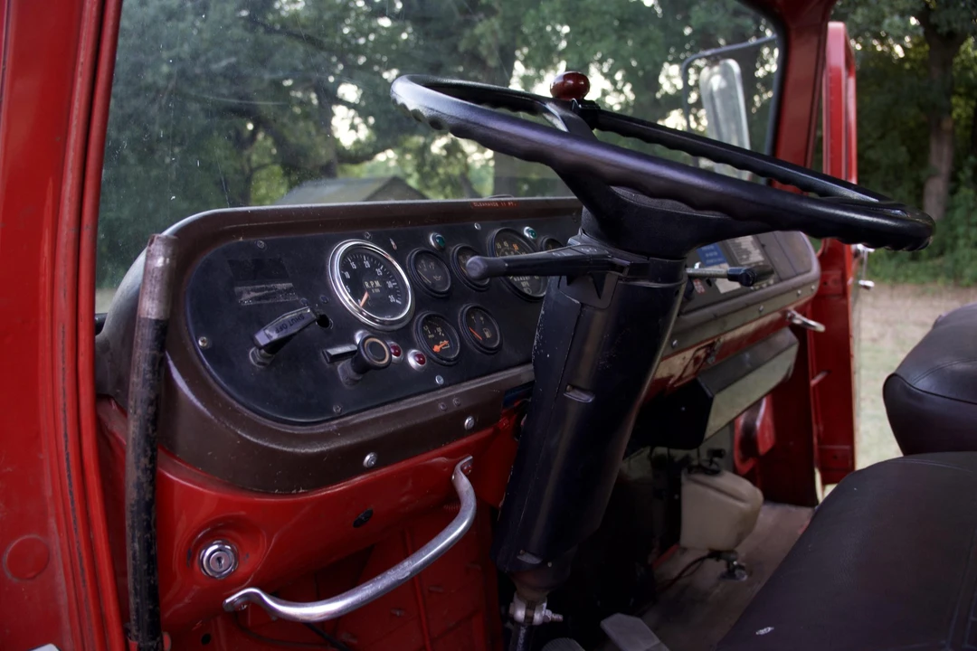 1985 International Harvester - Image 30 of 31