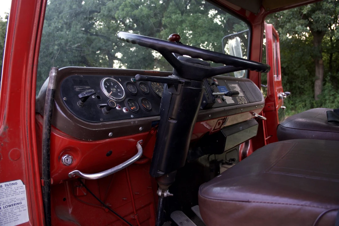 1985 International Harvester - Image 29 of 31