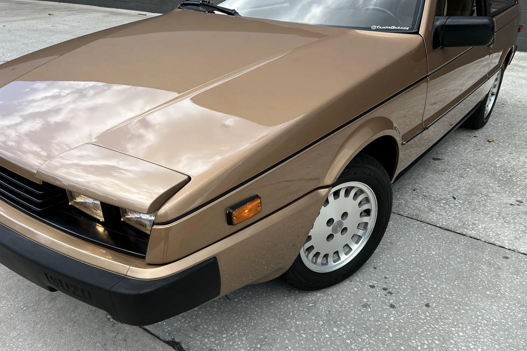 1985 Isuzu Impulse - Image 15 of 28