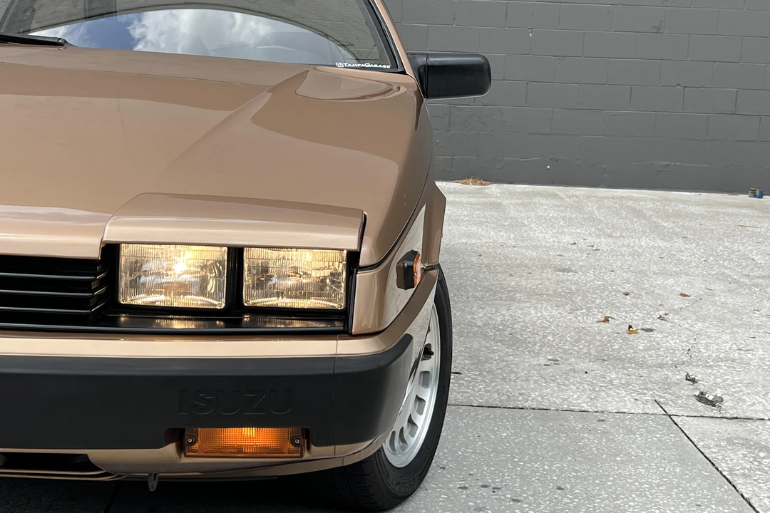 1985 Isuzu Impulse - Image 14 of 28