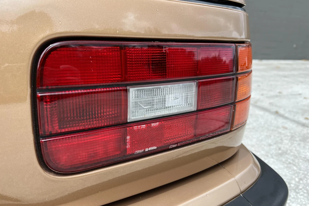 1985 Isuzu Impulse - Image 26 of 28