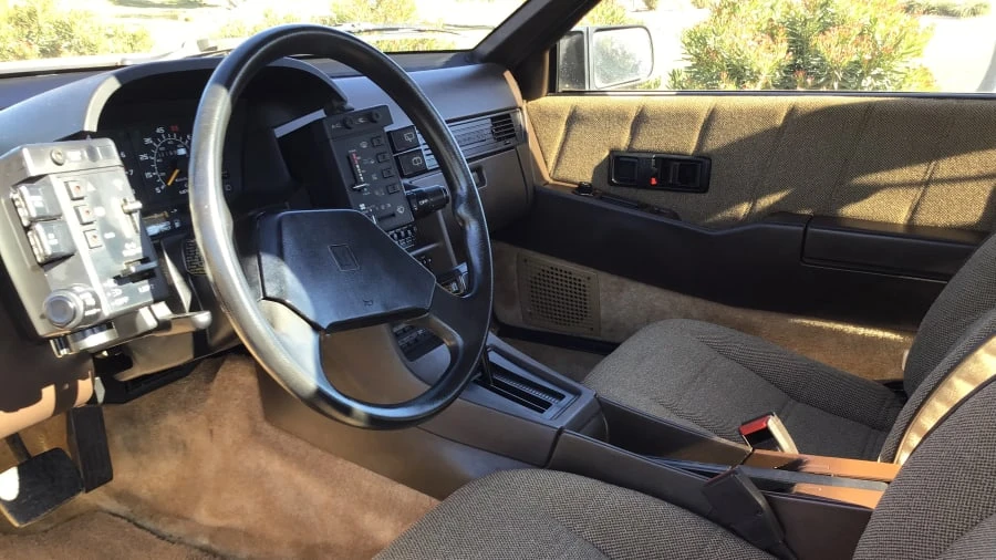 1985 Isuzu Impulse - Image 4 of 10