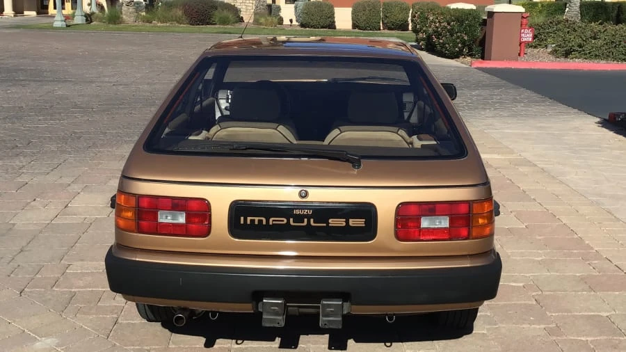 1985 Isuzu Impulse - Image 6 of 10
